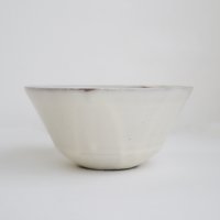 荒賀文成：粉引馬たらいどんぶり