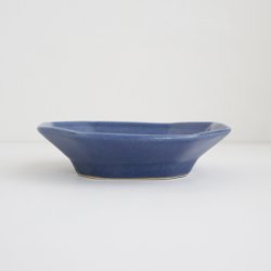 画像2: 土井善男：草花文イッチン8角板皿 紺青