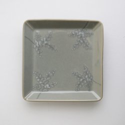 画像1: 土井善男：草花文イッチン四方板皿 薄墨